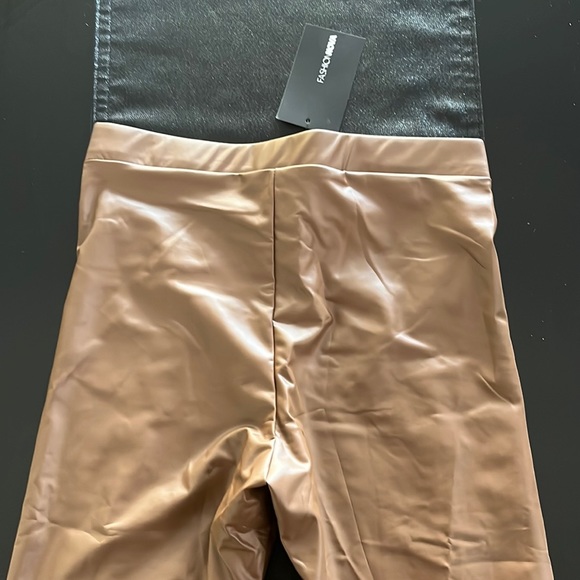 Fashion Nova Teyana Leather Like Leggings - size M - chocolate Color - Picture 3 of 7